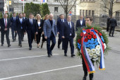 Premijerka Brnabić i članovi Vlade položili vence povodom godišnjice ubistva Zorana Đinđića