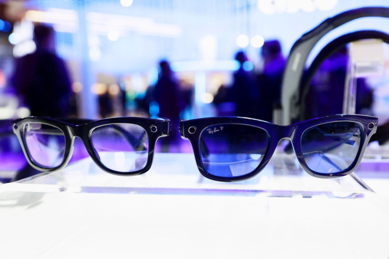 Spektakl kakav svet nije video: Humanoidni roboti izveli borilačke veštine, a zatim plesali rame uz rame sa ljudima! (VIDEO)