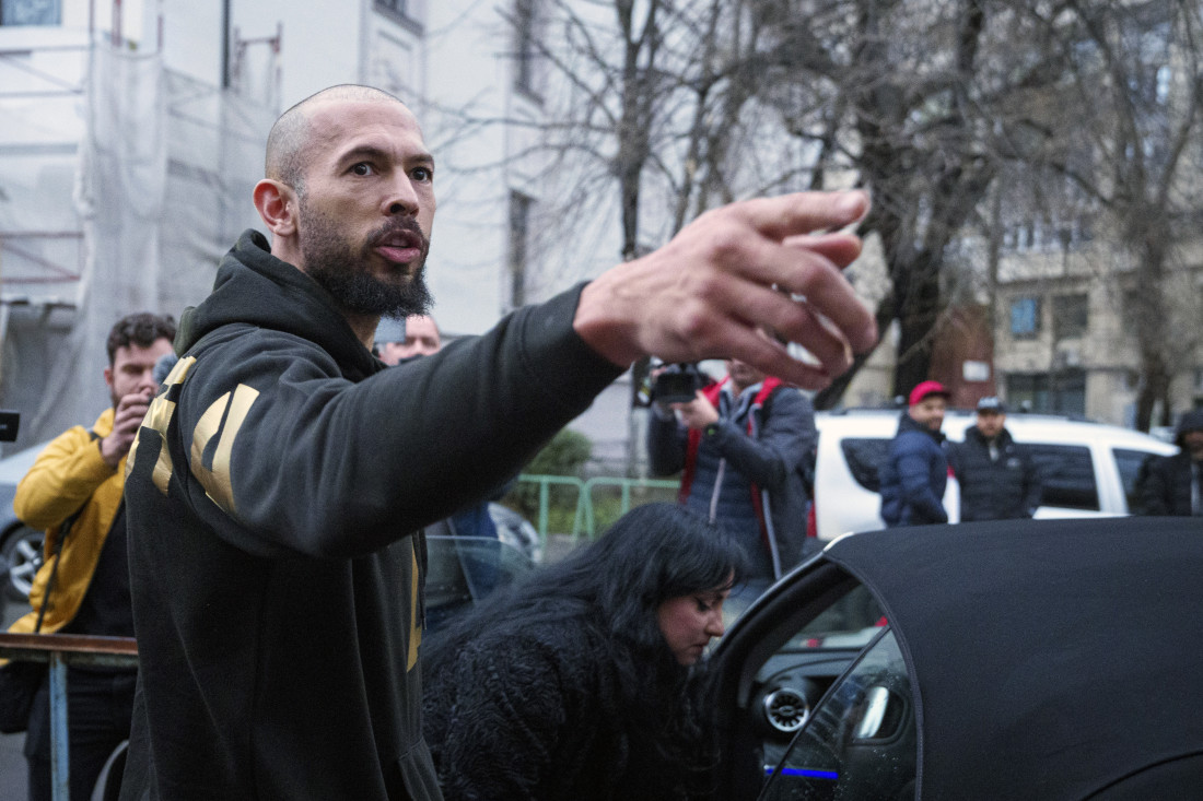 Braća Tejt puštena na slobodu: Rumunski sud ih oslobodio i odložio njihovo izručenje Velikoj Britaniji! (FOTO)