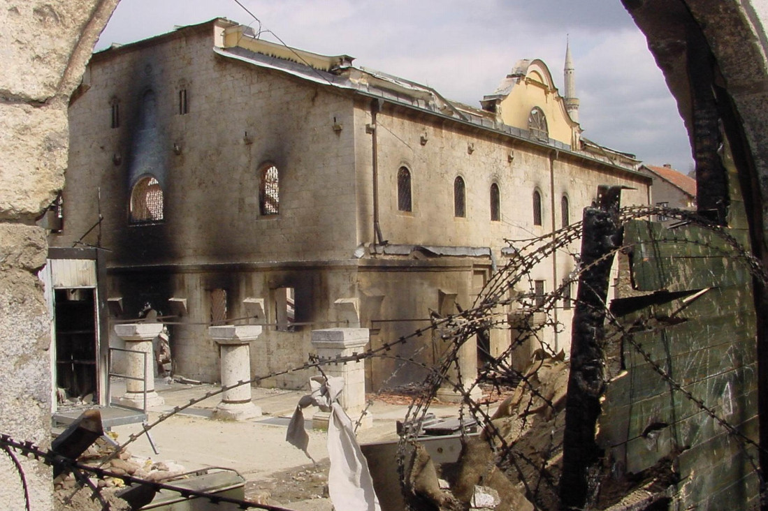 Udarili u dušu srpskog naroda: Potresne slike svetinja koje su Albanci uništili u divljačkom pohodu 2004. (FOTO/VIDEO)