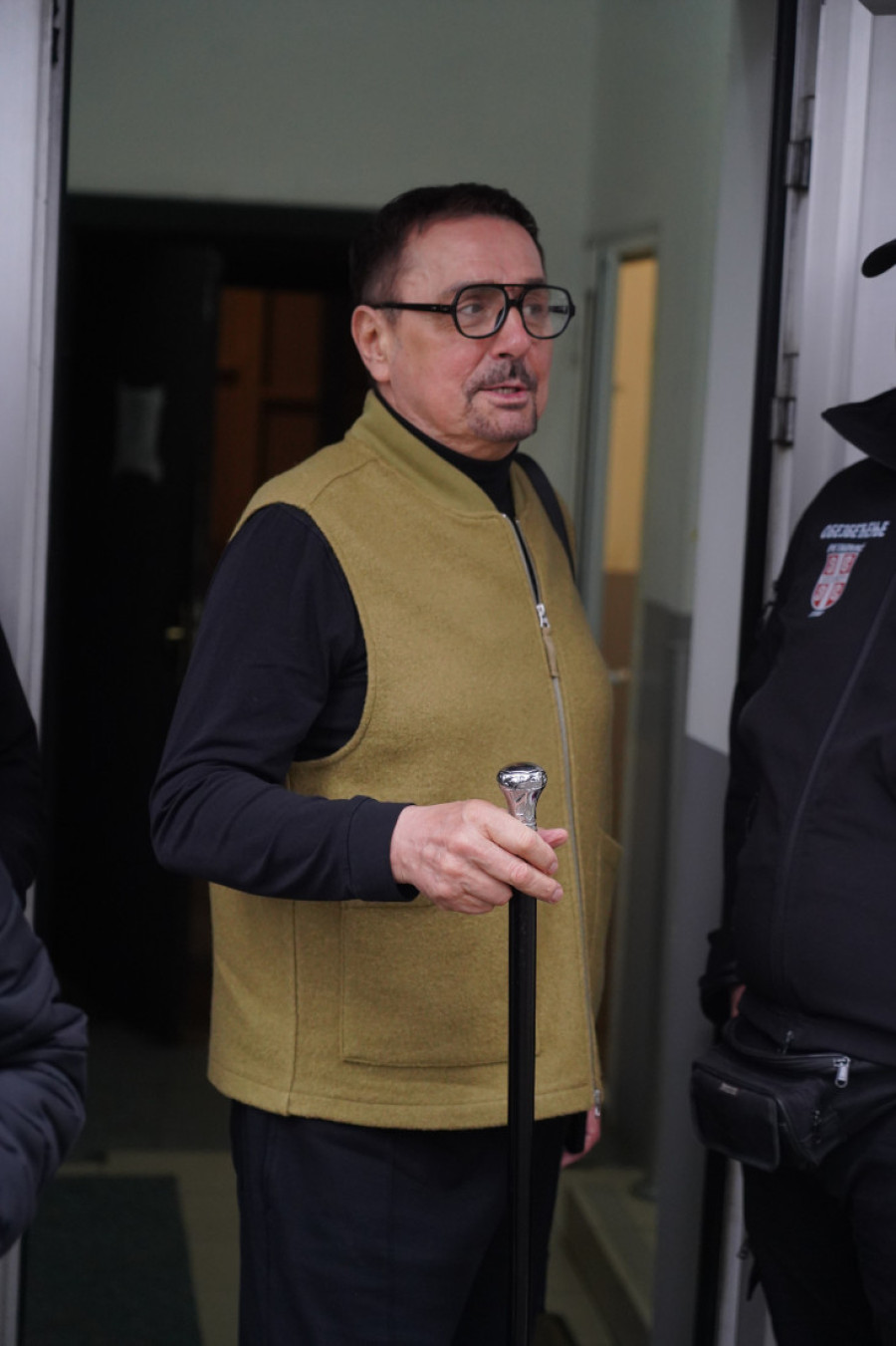 Ceca pomešala crnu i zlatnu u "Zvezdama Granda": Pevačica oduvala stajlingom, a njen kolega došao sa štapom (FOTO)