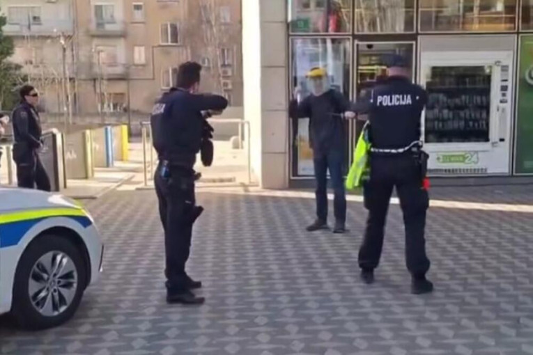 Incident u centru Ljubljane: Muškarac sa maskom i nožem pretio prolaznicima - policija ga savladala (VIDEO)