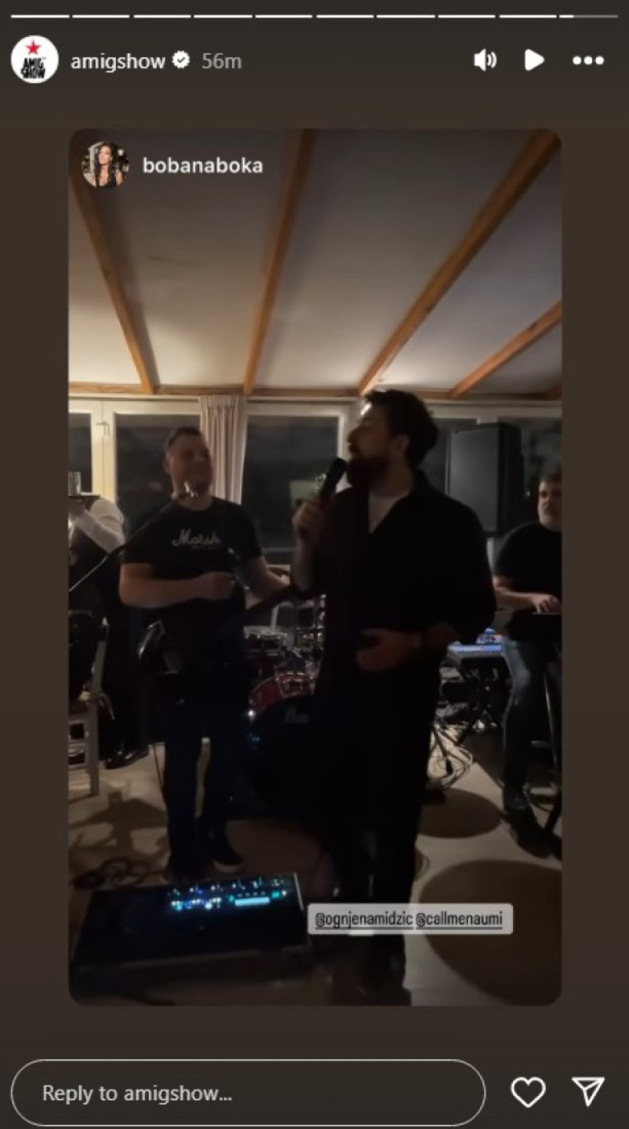 Amidžiću cepali majicu, a onda je zapevao! Pokazao kako slavi rođenje sina Peruna (FOTO)