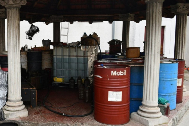 Zaplenjeno pet tona nafte: Smederevac dobio krivičnu prijavu