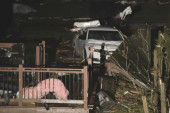 Jak tornado pogodio SAD: Dve osobe poginule, povređeno najmanje 39! Kuće sravnjene sa zemljom! (FOTO/VIDEO)