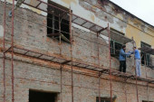 Sve se može kad se ljudi slože: Bravo za meštane Papratišta, renoviraju staru školu, objekat propadao skoro pola veka (FOTO)