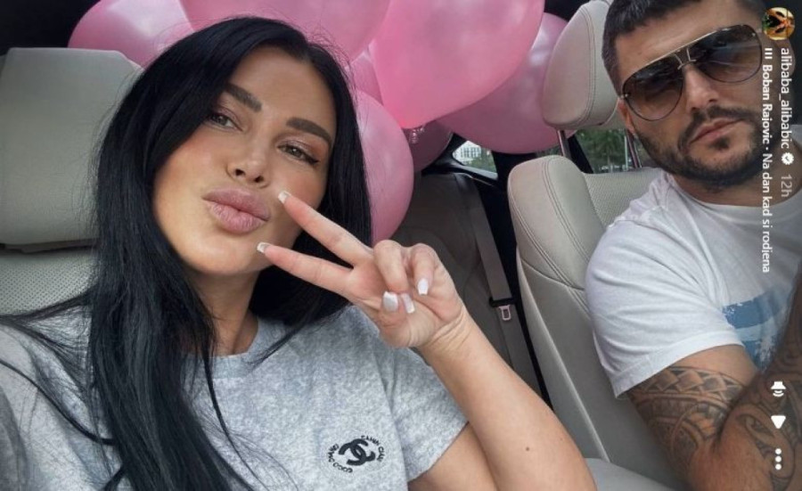 Aneli se raspala kada je videla uspomene sa Asminom i ćerkom: To je bila ljubav, mi se nikad nismo razdvajali