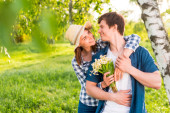 Postoji i naučno objašnjenje: Zašto proleće donosi najviše ljubavnih iskrica?