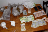 Dvojica uhapšena u Subotici: Policija im u stanu pronašla kokain i marihuanu (FOTO)