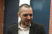 Opušteno! Zoran Marjanović sa osmehom čeka početak suđenja (FOTO)