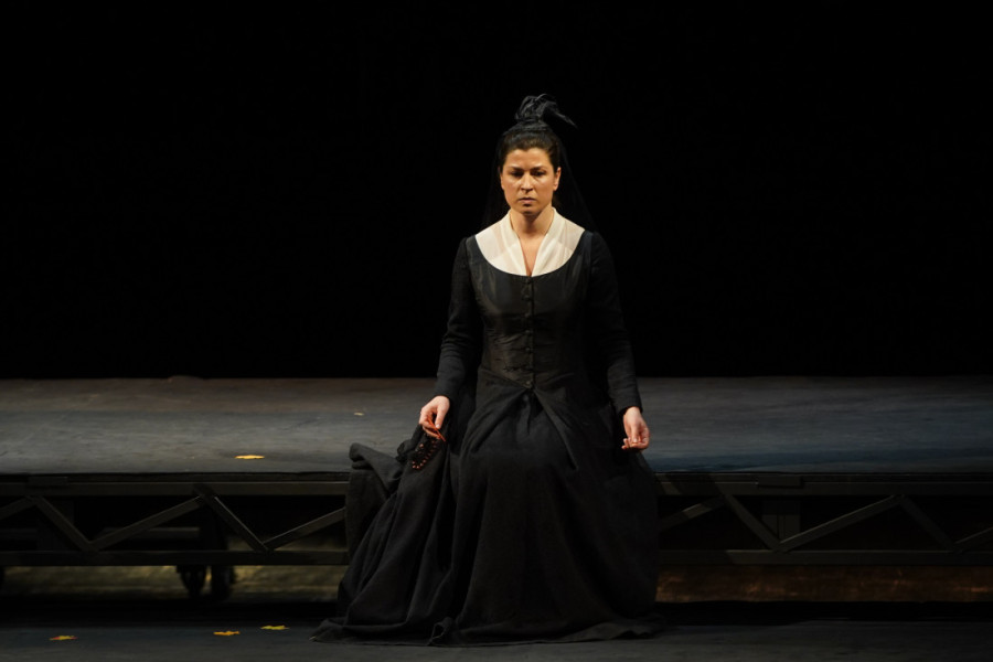 Veliki broj poznatih ličnosti na premijeri predstave "Sirano": U publici i Tamara Vučić (FOTO)