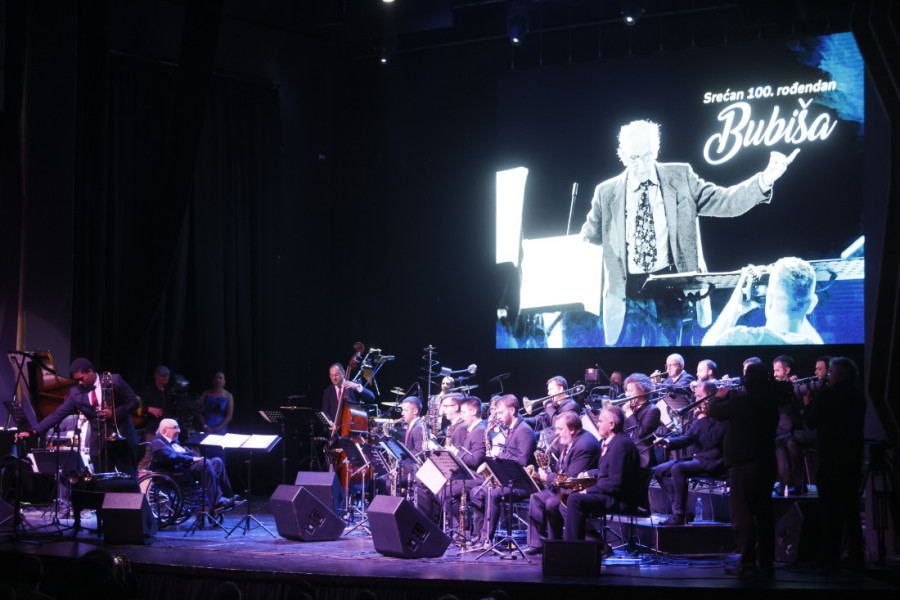 Emotivna proslava stotog rođendana čuvenog Bubiše Simića: Šest meseci stariji od Radio Beograda (FOTO)