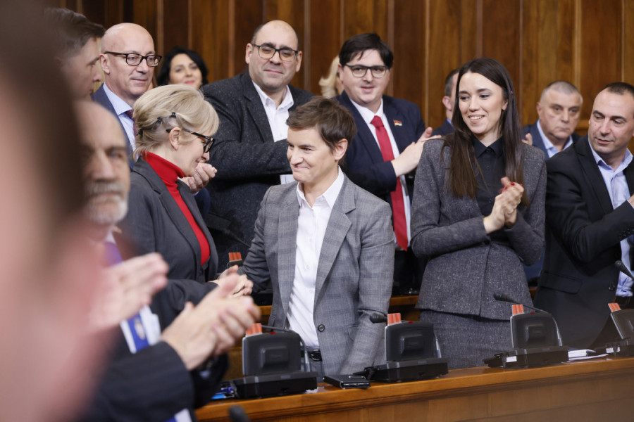 Završena konstitutivna sednica: Ana Brnabić izabrana za predsednicu Skupštine