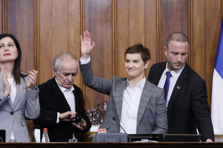 Završena konstitutivna sednica: Ana Brnabić izabrana za predsednicu Skupštine