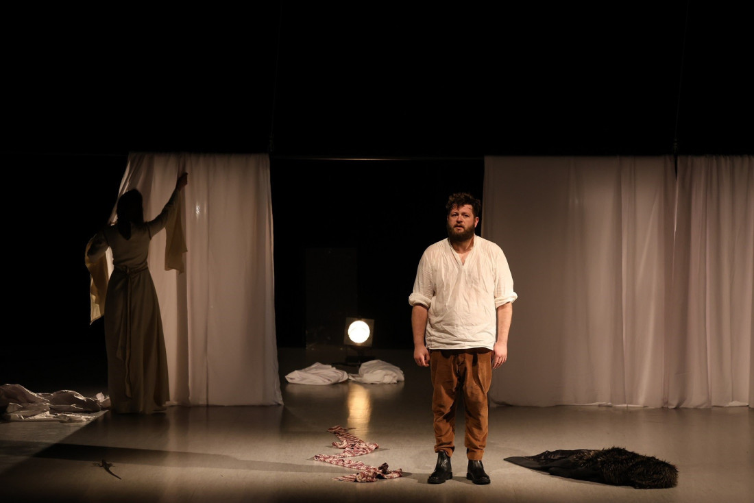 Višeminutne ovacije za „Krunu Jovanovu“: Ljubavna priča koja prkosi svemu (FOTO)