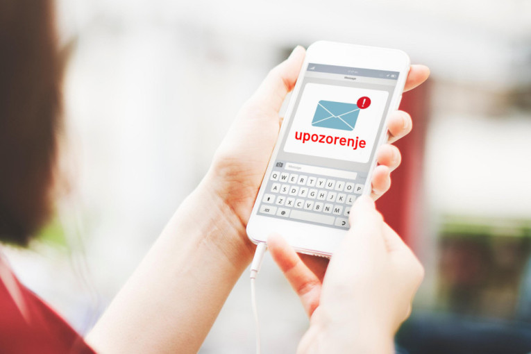 Vrela "ljubavna" poruka na limariji: Sve žene iz Srbije se smeju švaleru iz "punta"