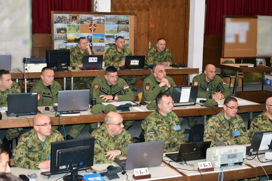 Srpski vojnici pred važnim izazovom: Obučavaju se za organizovanje i izvođenje borbenih dejstava (FOTO)