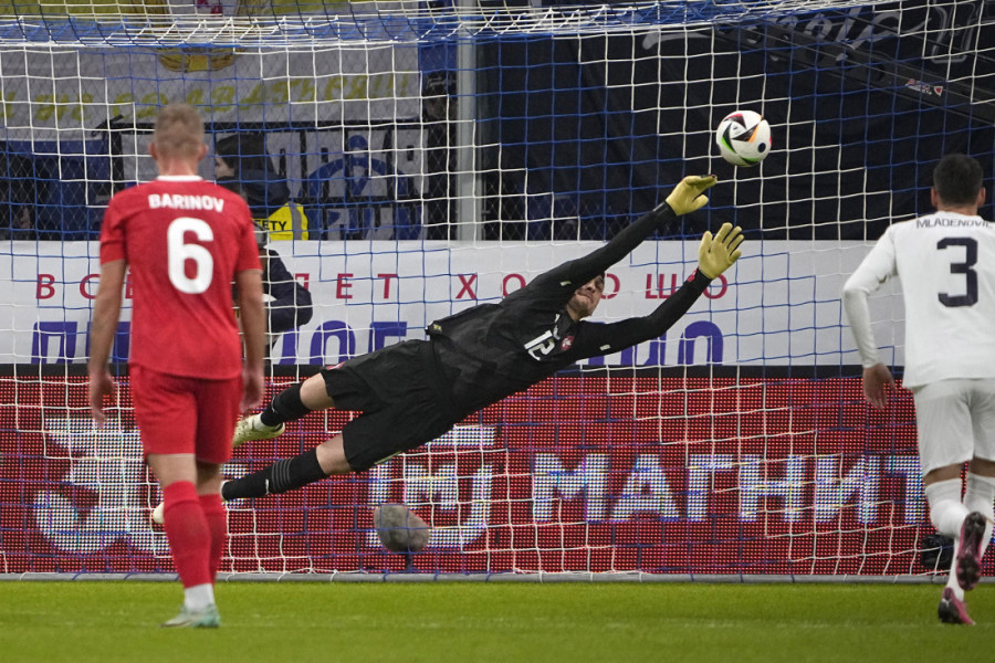 Srbija deklasirana u Moskvi sa 4:0! Sve je krenulo nizbrdo posle crvenog kartona Gajića! (FOTO/VIDEO)