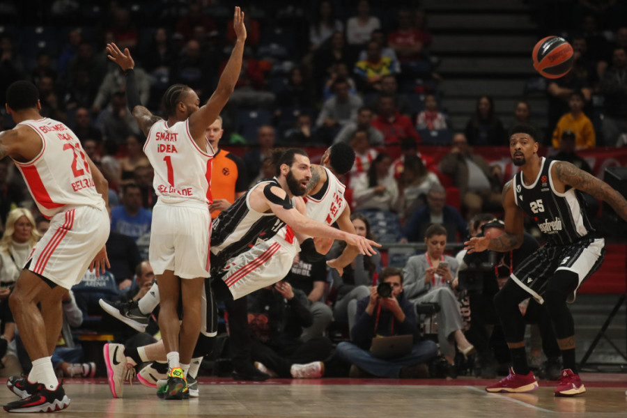 Zvezda konačno pobedila! Niz od šest poraza prekinut protiv Virtusa! Nedović, Teo i Bolomboj vodili do trijumfa! (FOTO/VIDEO)