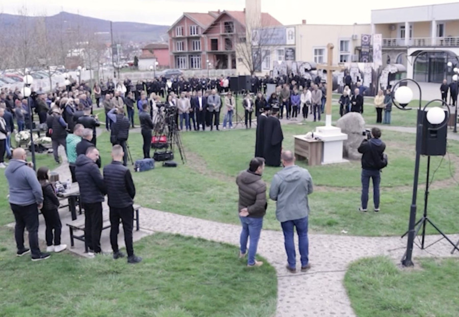 Moćna Evropa i međunarodno pravo umrli su na teritoriji Srbije i Crne Gore: Godišnjica NATO agresije obeležena na KiM