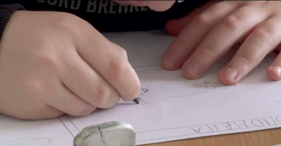 Može se do medalje i ovako: Đaci Miomira Dejanovića iz Vranja uče uz stripove