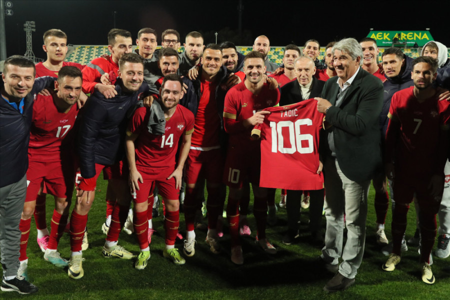 FSS poklonima obeležio Tadićev rekord! Kapitenu, srećno! (FOTO)