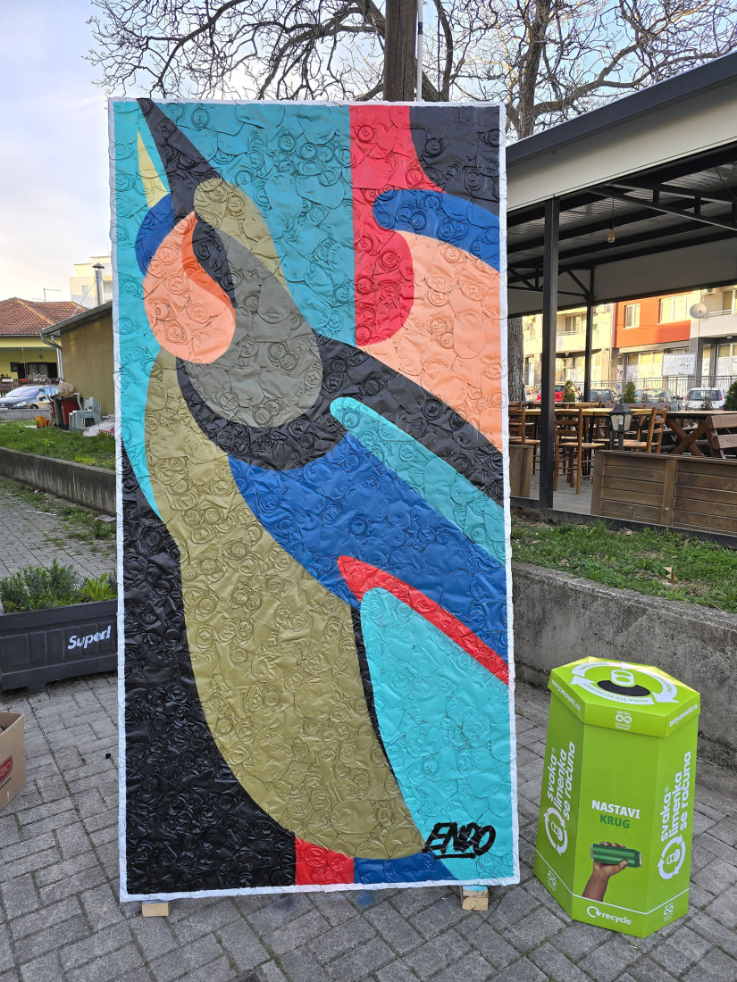 Umetnička dela od recikliranih limenki: Poziv na zaštitu životne sredine sa prvim danima proleća (FOTO)