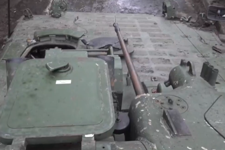 Rusi našli nemački tenk u Ukrajini u skoro savršenom stanju: Ostavili ga tokom povlačenja, otriveno šta će uraditi s njim (VIDEO)