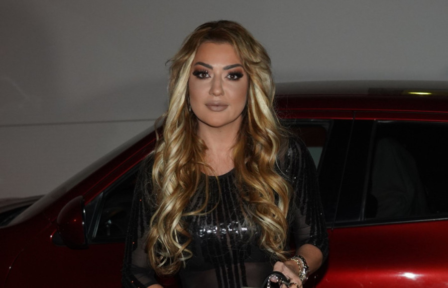 Tigrovi, lavovi i na centralnom mestu njena slika: Jovana Jeremić napravila muzej od stana!