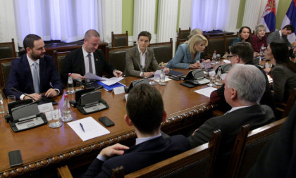 Završene konsultacije u Narodnoj skupštini, nisu došli predstavnici koalicija "Srbija protiv nasilja" i "NADA"