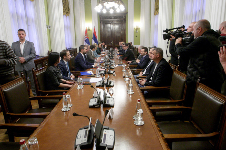 Završene konsultacije u Narodnoj skupštini, nisu došli predstavnici koalicija "Srbija protiv nasilja" i NADA