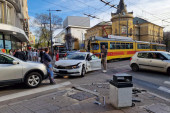 Teška saobraćajka u centru Beograda: Sudarila se tri vozila, stvaraju se ogromne gužve! Pratite naše kamere uživo i izbegnite kolaps (FOTO)