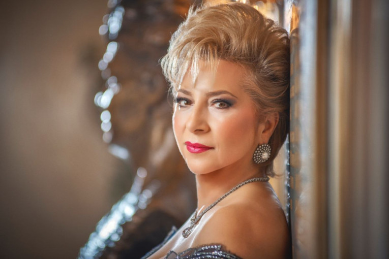 Jasmina Trumbetaš Petrović slavi 30 godina karijere: Spektakularni koncert "Sve moje heroine" u Narodnom pozorištu (FOTO)