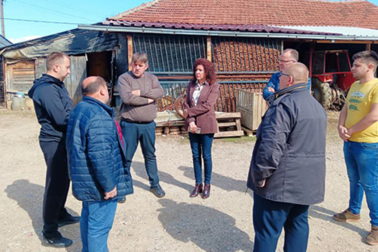 Predstavnici Kancelarije za KiM u Prilužju: Želimo da oživimo zemlјoradničke zadruge