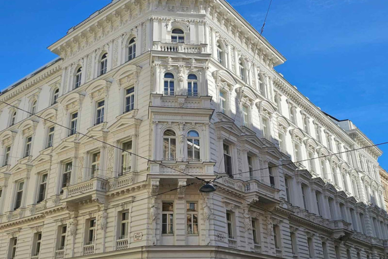 "Da komšiji crkne krava" na austrijski način