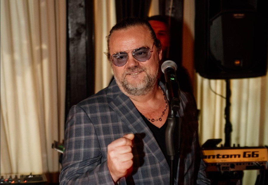 Ovom poznatom pevaču je Dragana Mirković kuma: Toliko je dobra žena, da mi je išla na živce!