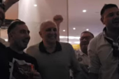 Grobari iznenadili ekipu, pa zasvirali Željku dobro poznat hit! Ori se Berlinom, Obradović ne skida osmeh s lica! (VIDEO)