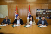Ministarka Vujović potpisala ugovore: Kreće se u rešavanje problema deponija u Topoli, Subotici i Prokuplju