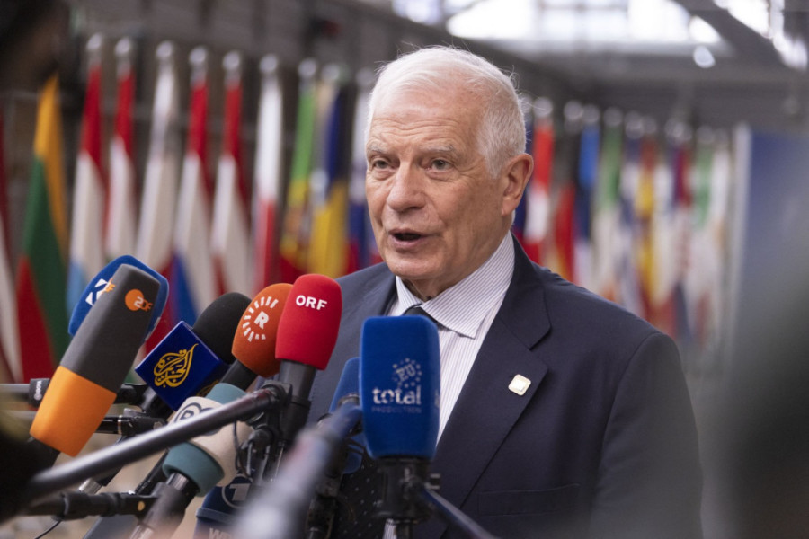 RAT NA BLISKOM ISTOKU Tajms of Izrael: Iranska raketa pogodila centralni Izrael, SAD napale "iranski dragulj" (VIDEO/FOTO)