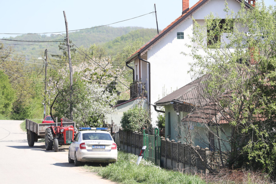 Dankinog ubicu sada da puste, mi bismo mu presudili: Meštani Zlota ogorčeni!