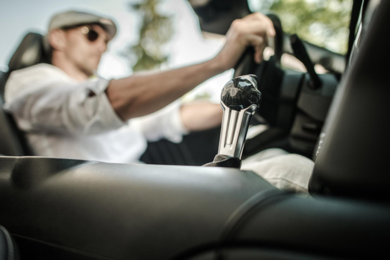 Kako da pravilno parkirate automatik? Jedan pogrešan potez može mnogo da vas košta