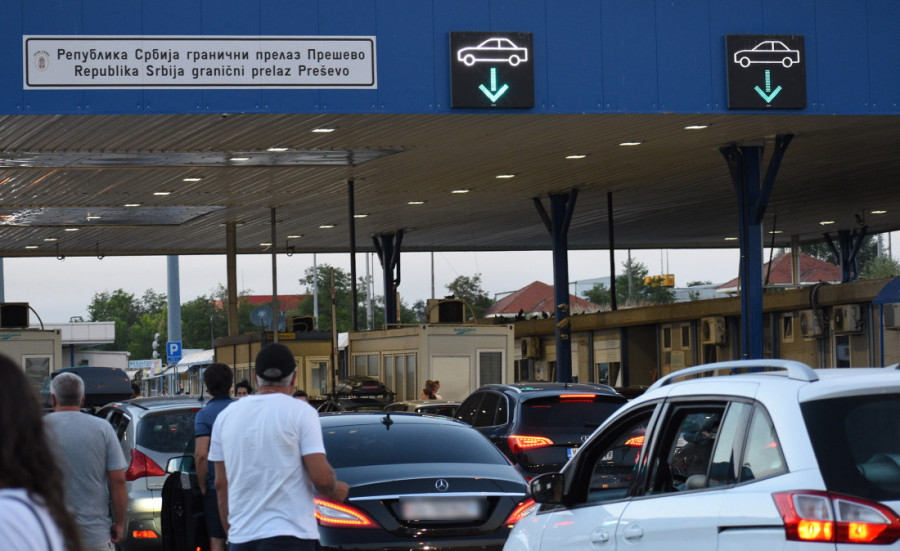 Naslovne strane dnevnih novina: Prelistavanje štampe za 27. septembar 2026. godine