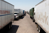 Stanje na graničnim prelazima: Teretna vozila na Batrovcima se zadržavaju četiri sata