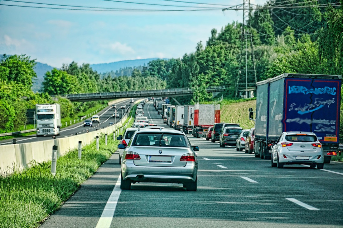 AMSS: Putevi prohodni, teretnjaci se na granicama zadržavaju i do četiri sata