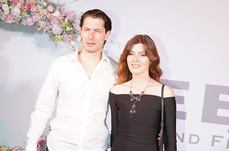 Porodila se Tamara Dragičević: Glumica na svet donela treće dete, oglasila se iz porodilišta (FOTO)