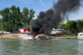 Požar na Novom Beogradu: Gori čamac na reci Savi - crni dim kulja na sve strane! (VIDEO)