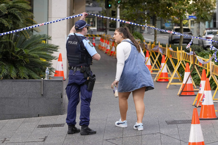 Pozadina jezivog masakra u Sidneju: Zašto je ubica iz tržnog centra ciljao žene? (FOTO/VIDEO)