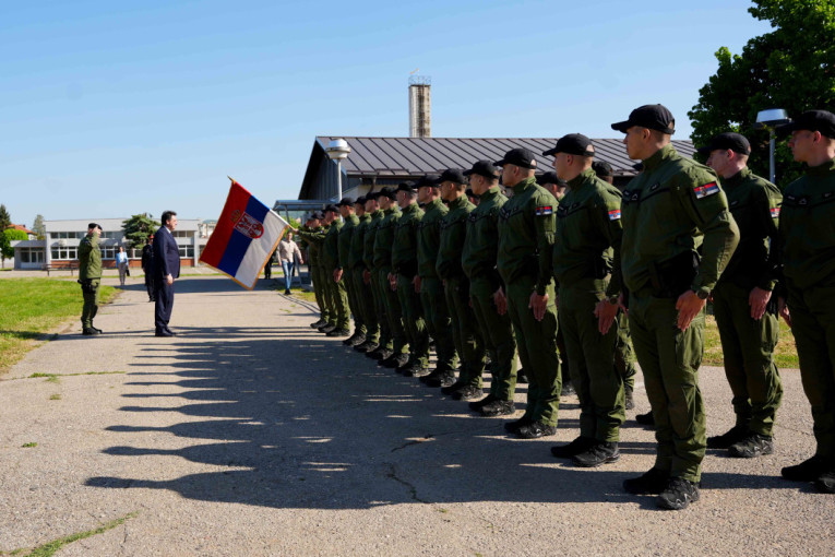 Dekan Alanović: I dalje sam na fakultetu, u toku čišćenje zgrade! Predložio sam dijalog
