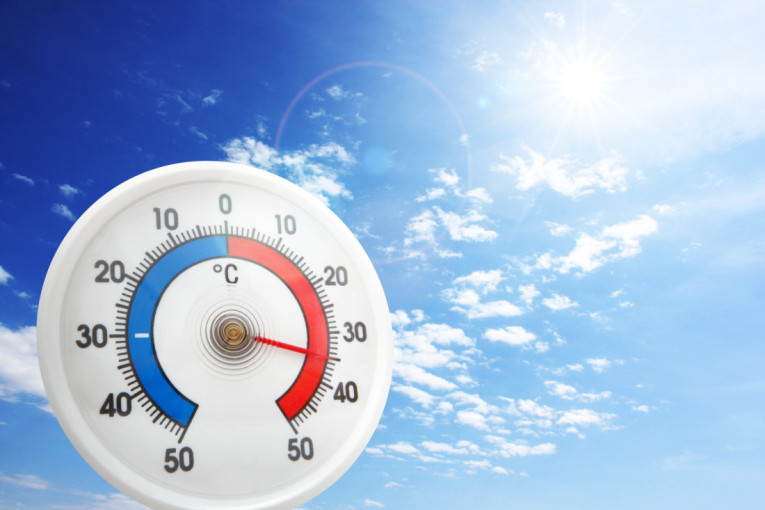 U jednom gradu u Srbiji sunce danas "prži": Izmerena temperatura od 33,6 stepeni, blizu obaranja rekorda!