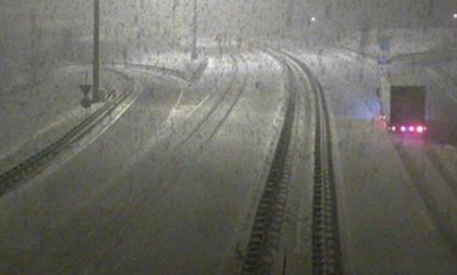 Alarmantna situacija u Hrvatskoj! Sneg "okovao" puteve, kamioni zaglavljeni, šleperima zabranjen saobraćaj ka Dalmaciji (FOTO)